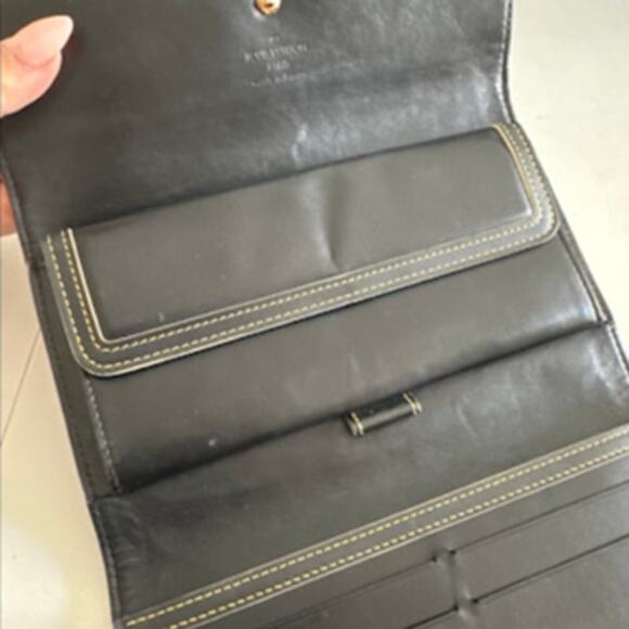 Louis Vuitton LV Long Wallet Authentic - Picture 4 of 5